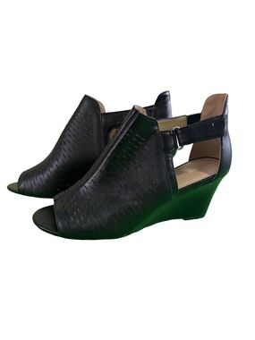 Adrienne Vittadini Black Perforated Peep-Toe Wedge Sandals